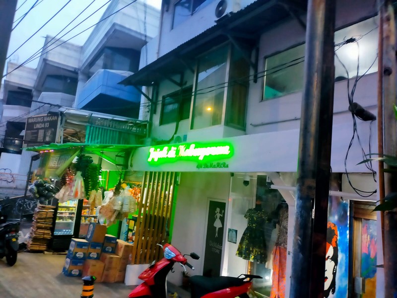 [DIJUAL] Ruko Strategis Berpotensi Untuk Bisnis Daerah Jakarta Selatan