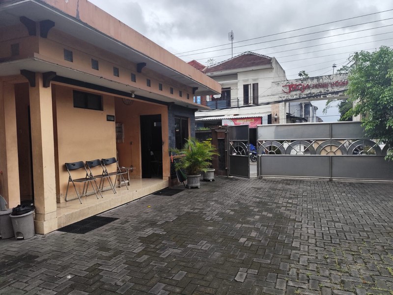 Dijual Gedung Megah & Strategis Investasi Properti Dekat Pusat Perbelanjaan, Banguntapan, Bantul