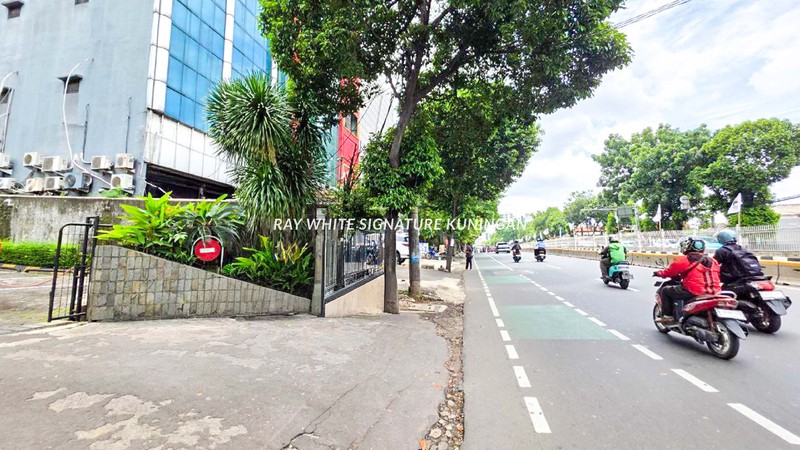 Dijual Ruko Gandeng 2 Unit Mampang Prapatan Raya 