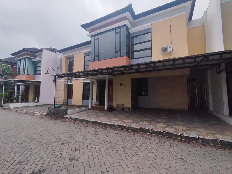 Dijual Hunian Eksklusif & Luas, Di Jl. Imogiri Barat Lokasi Premium & Siap Huni, Ngenutak, Sewon, Bantul
