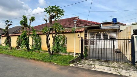 Rumah 1 Lantai, Bebas banjir, Lokasi Strategis di Bintaro