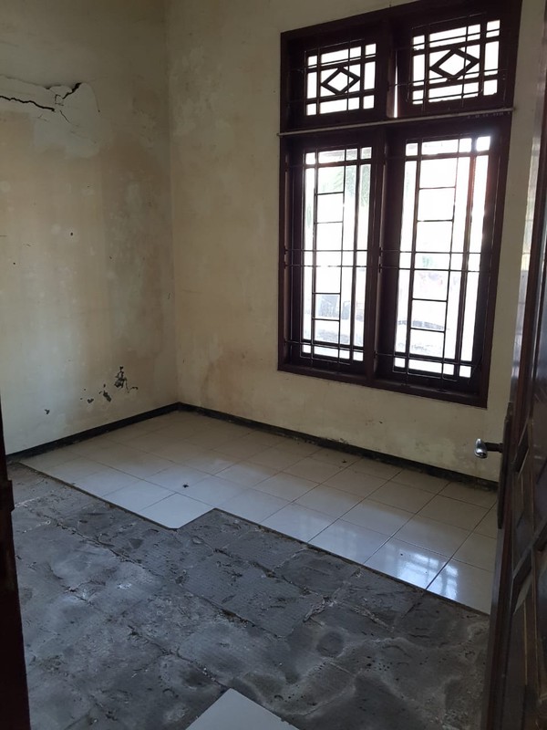 Dijual Rumah Tengah Kota - Raya Darmo 