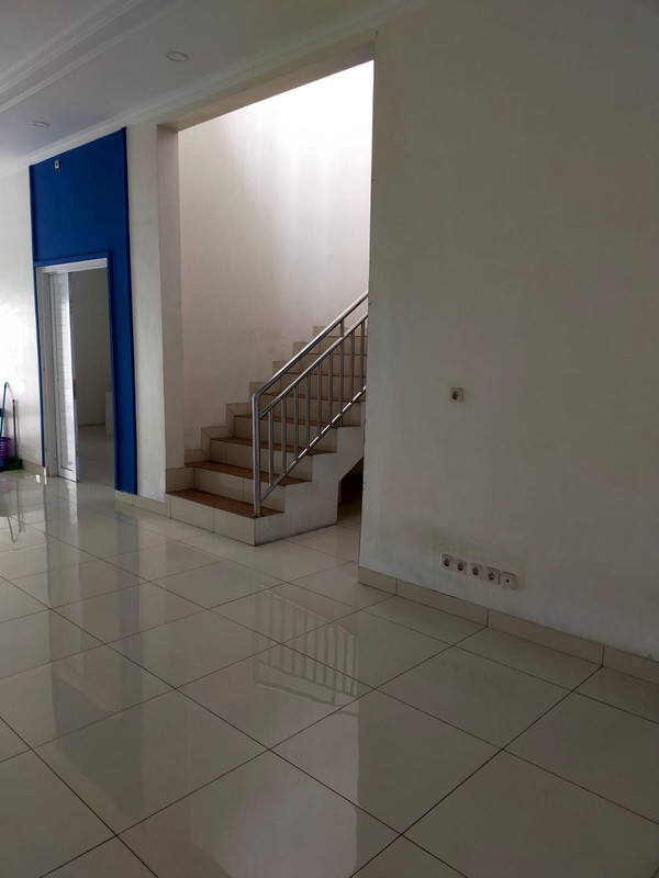 Dijual Office 2 Lantai Lokasi strategis di Cikupa