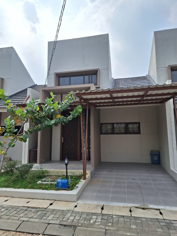 Rumah Bagus Di Springhill Yume Lagoon Pondok  Ranji Tangerang Selatan