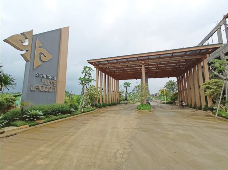 Rumah Bagus Di Springhill Yume Lagoon Pondok  Ranji Tangerang Selatan