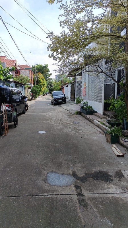 Rumah Sunter Hadap Timur Siap Huni
