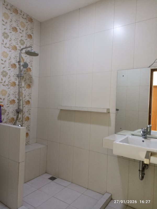 Rumah Sunter Hadap Timur Siap Huni