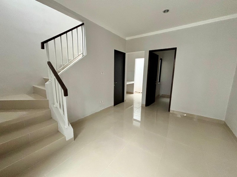 Rumah Minimalis, bebas banjir dalam Cluster di Pondok Aren