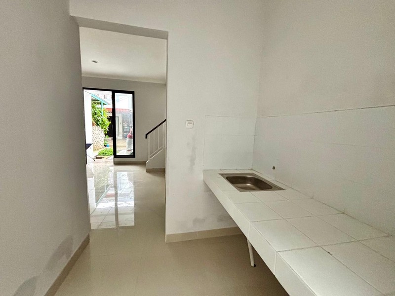 Rumah Minimalis, bebas banjir dalam Cluster di Pondok Aren