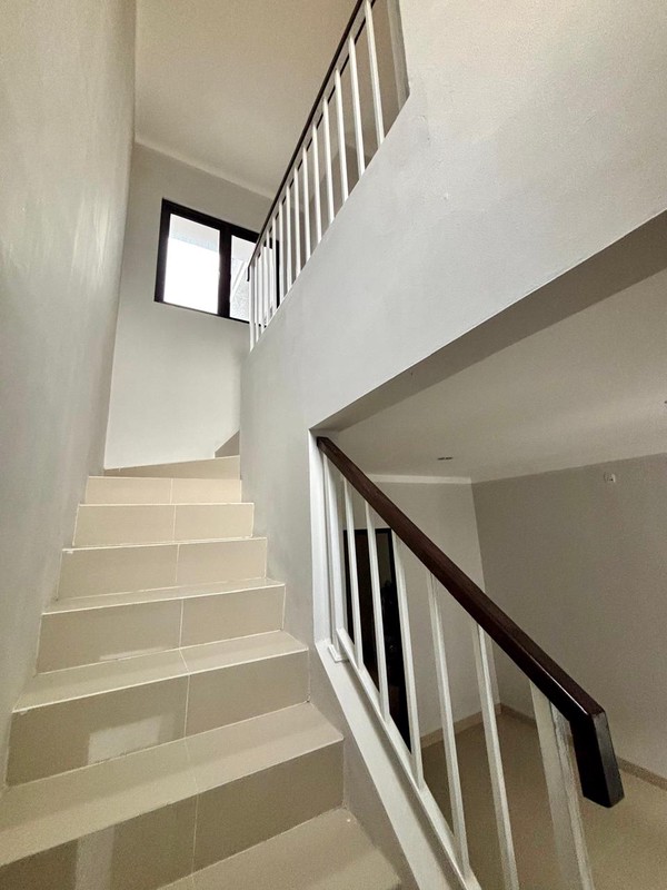 Rumah Minimalis, bebas banjir dalam Cluster di Pondok Aren