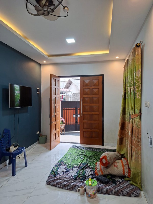 Rumah Hoek 2 Lantai di Pengantin Ali Ciracas Jak Tim