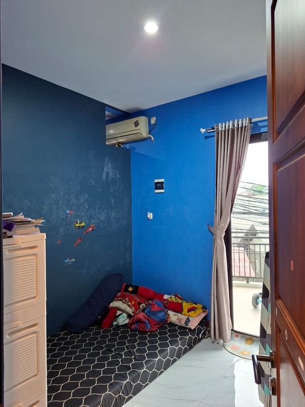 Rumah Hoek 2 Lantai di Pengantin Ali Ciracas Jak Tim