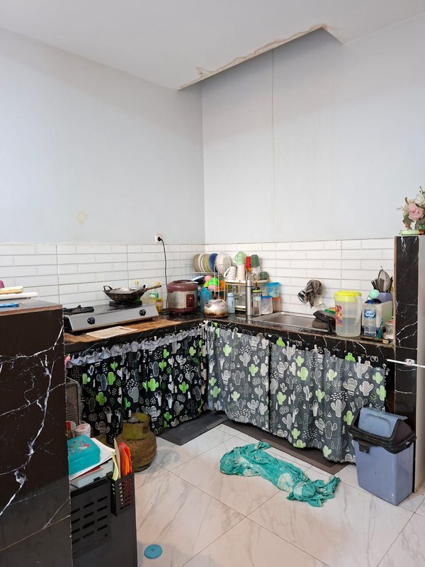 Rumah Hoek 2 Lantai di Pengantin Ali Ciracas Jak Tim