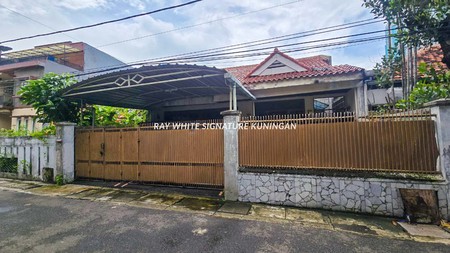 Dijual RumahLayak Huni  Di Guntur Kuningan Jakarta Selatan Cocok Untuk Kost