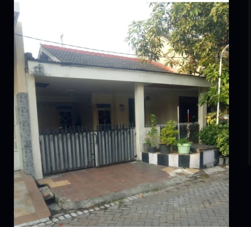 DIJUAL CEPAT RUMAH LAMA SIAP HUNI Pondok tjandra
