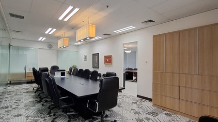 Executive Office Space at Sahid Sudirman Center - 400 sqm, Fully Furnished, city view, 5 minutes away to MRT Benhil