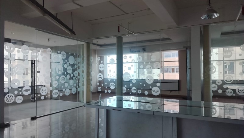 Grand Slipi Tower Jakarta Barat, 600 m2, semi partisi, loasi di depan Gerbang Tol Slipi, 19 juta/m2