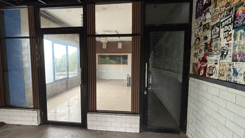 Ruko 3,5 Lantai Unit A Lokasi Jl. Raya Pasar Minggu Jaksel