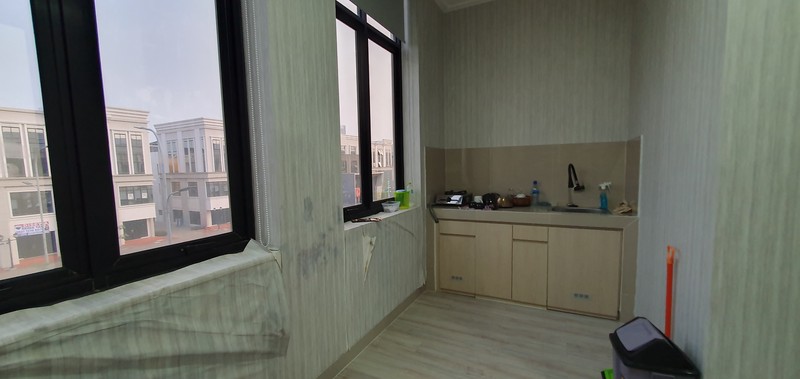 S O L D - Ruko Sedayu City, Kelapa Gading Luas 4,5x18m2