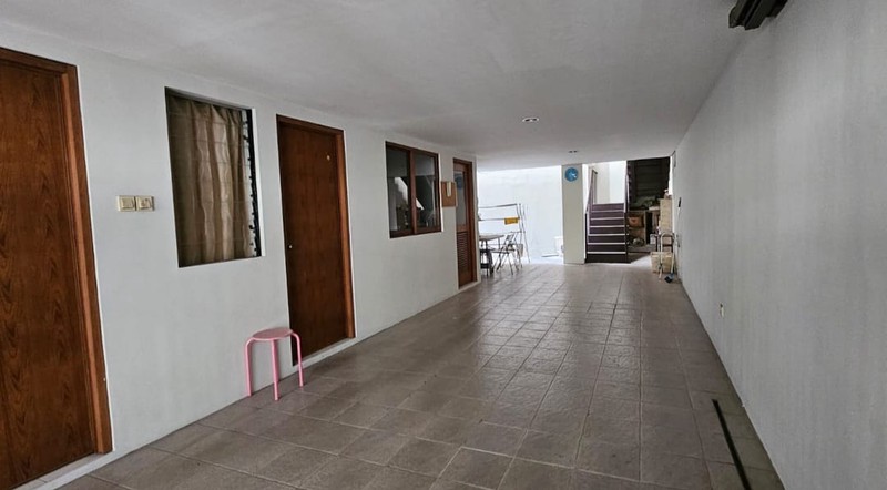 Rumah minimalis 3 lantai, siap huni, di Tebet Barat, Jakarta Selatan