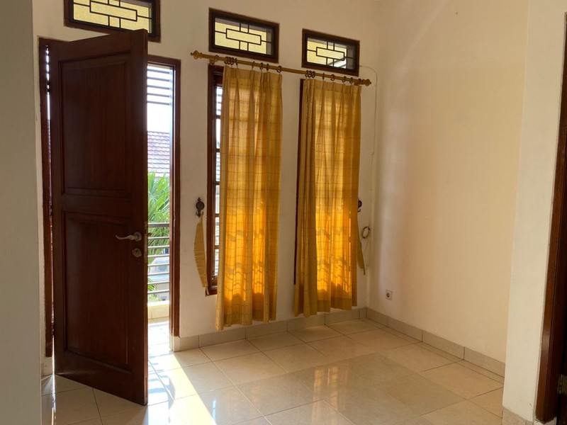 Dijual Rumah Terawat Lingkungan Asri Siap Huni Di Cinere Depok