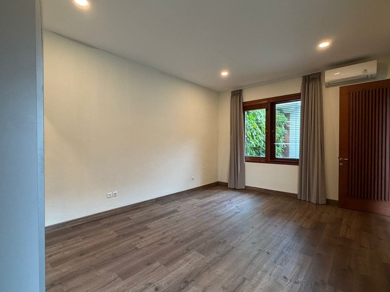 Dijual rumah di Jln Tumaritis Cilandak