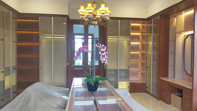 Rumah Megah Keluarga Sultan Kemang Dalam Jakarta Selatan