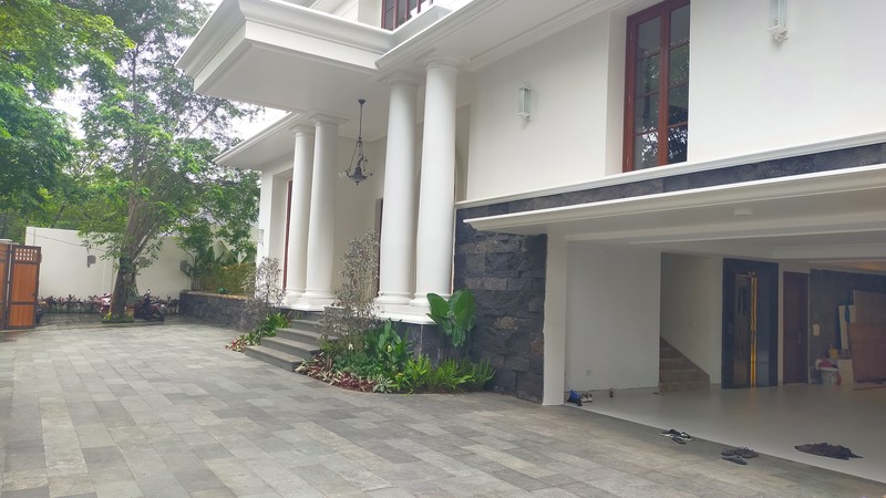 Rumah Megah Keluarga Sultan Kemang Dalam Jakarta Selatan