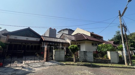 Rumah Luas(568m)  Furnished Area Griya Loka Sektor 1 BSD, Near Gate Tol.