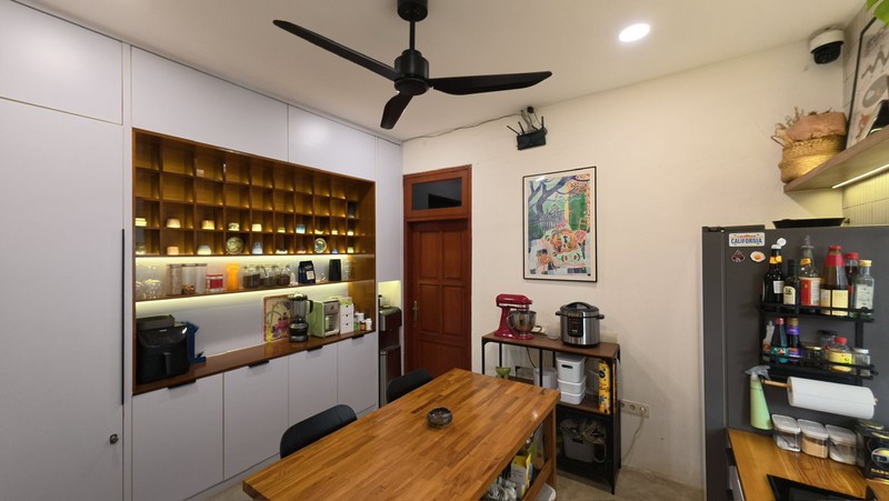 Rumah Luas(568m)  Furnished Area Griya Loka Sektor 1 BSD, Near Gate Tol.