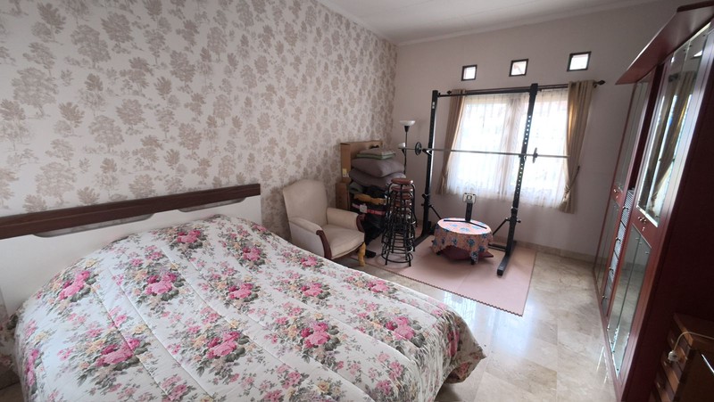 Rumah Luas(568m)  Furnished Area Griya Loka Sektor 1 BSD, Near Gate Tol.