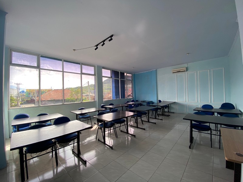 Gedung Kampus 3 Lt di Serang Banten