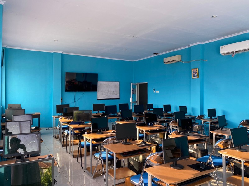 Gedung Kampus 3 Lt di Serang Banten