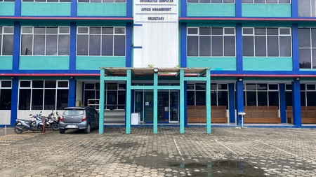 Gedung Kampus 3 Lt di Serang Banten