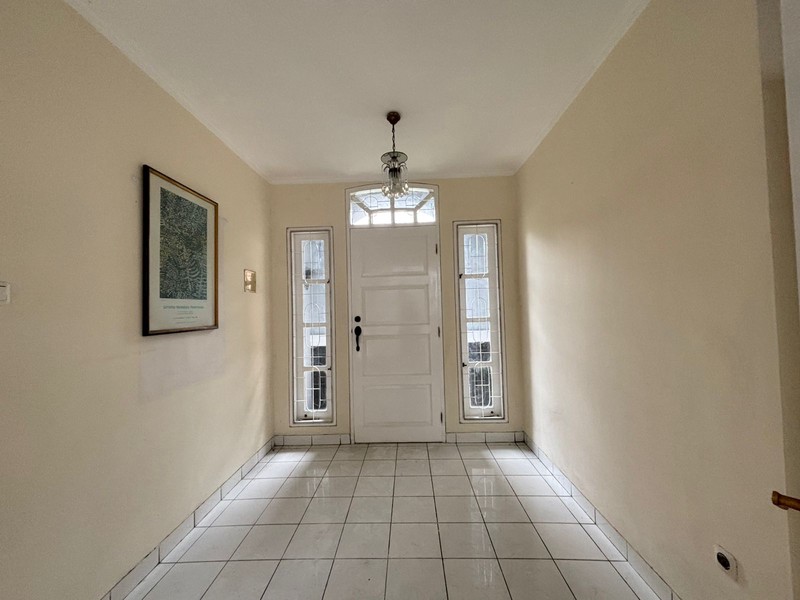 Rumah 2 Lantai di Kota Wisata