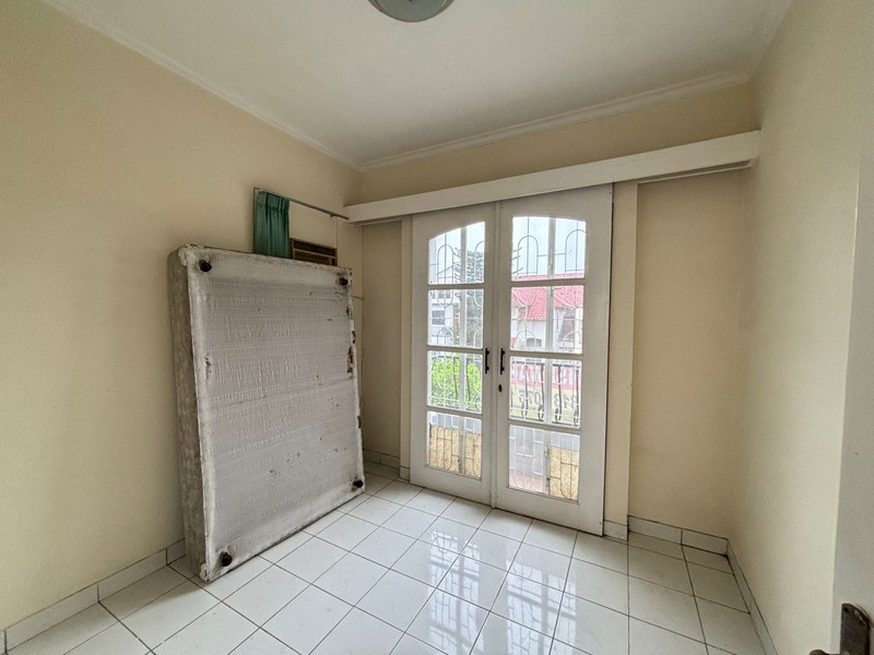 Rumah 2 Lantai di Kota Wisata