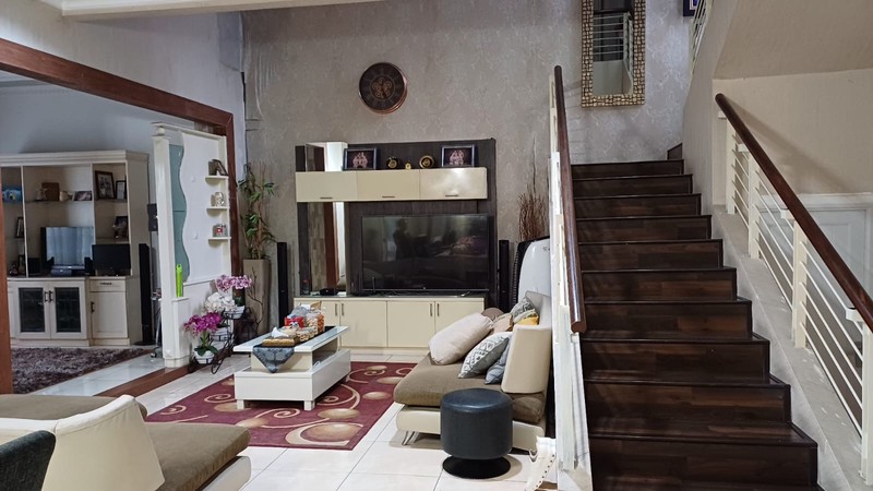 jual cepat rumah strategis denkat toll in dan out bsd city de latinos cluster caribbean