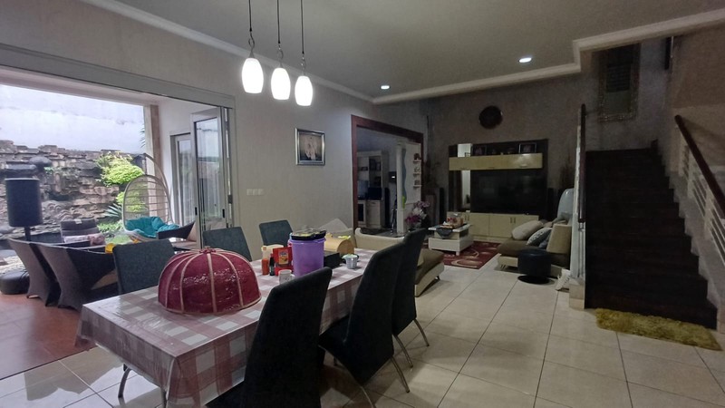 jual cepat rumah strategis denkat toll in dan out bsd city de latinos cluster caribbean