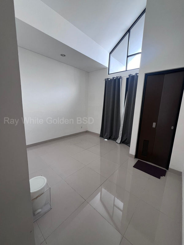 Disewa Rumah Strategis Dekat Jalan Toll Semi Furnished Provence Suites BSD