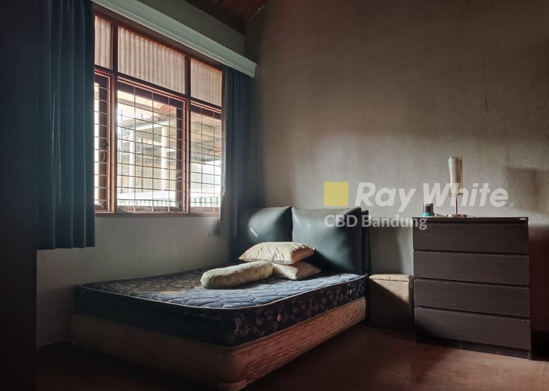 Langka! Rumah Luas dan Strategis di Sayap Dago, Bandung!