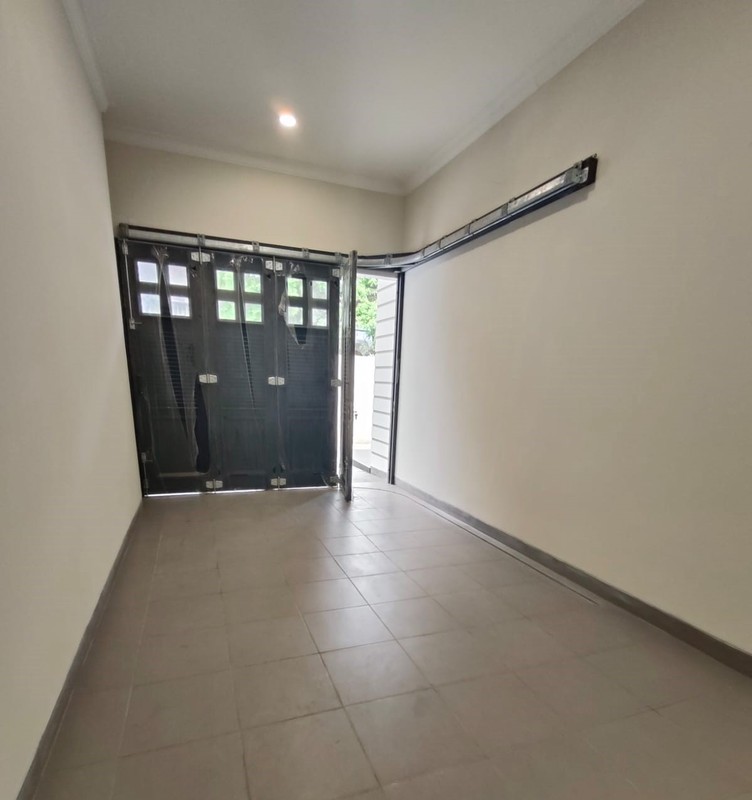 Rumah mewah siap di huni dengan lokasi strategis