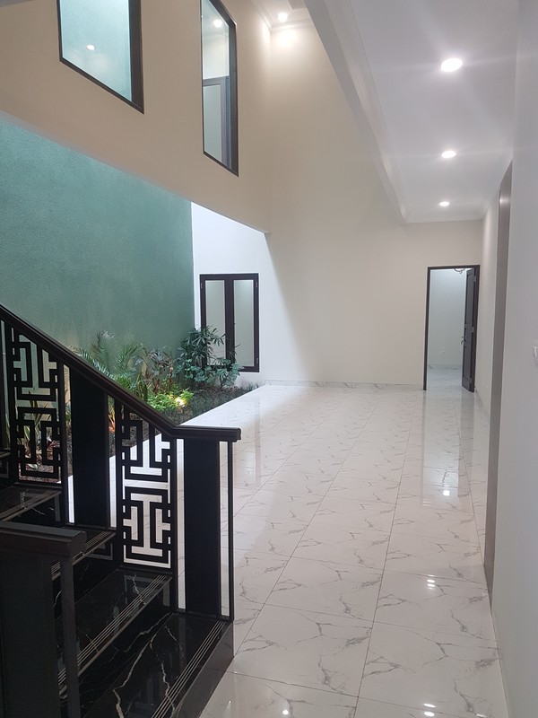 Rumah mewah siap di huni dengan lokasi strategis