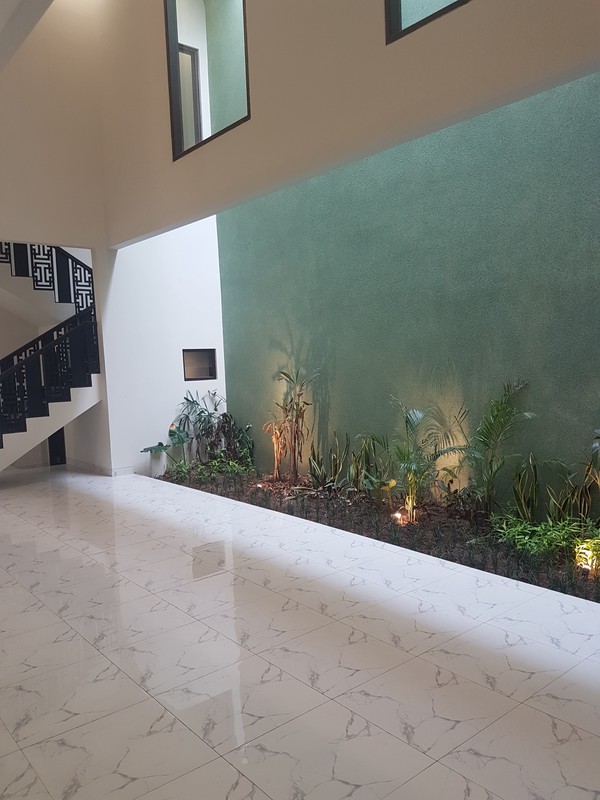 Rumah mewah siap di huni dengan lokasi strategis