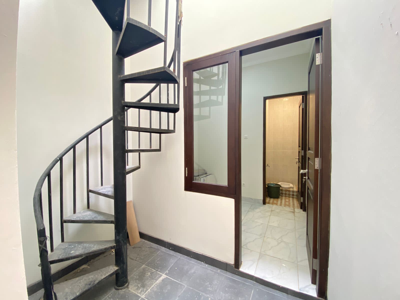 Rumah mewah siap di huni dengan lokasi strategis