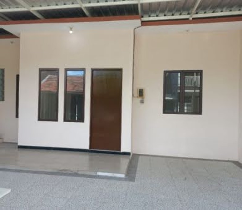 DISEWAKAN CEPAT RUMAH TERAWAT SIAP HUNI PONDOK TJANDRA