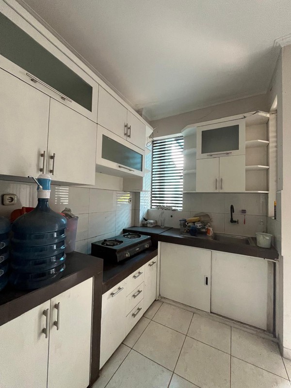 Rumah Kemayoran 2 lantai siap huni bagus