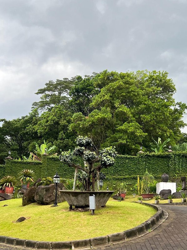 Dijual Villa di Sentul City, surat SHM.