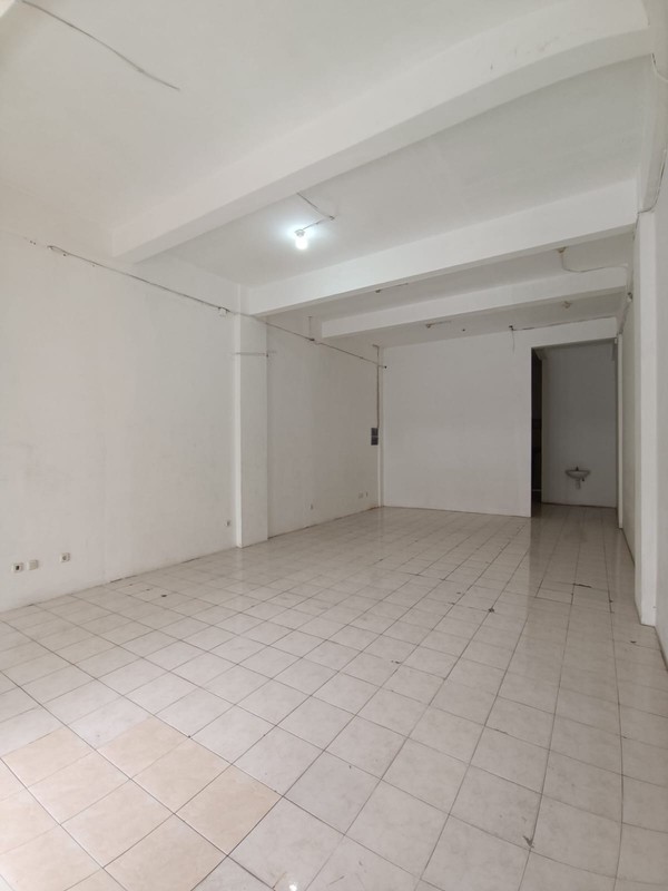 Disewakan ruko gwalk Citraland Surabaya Barat 