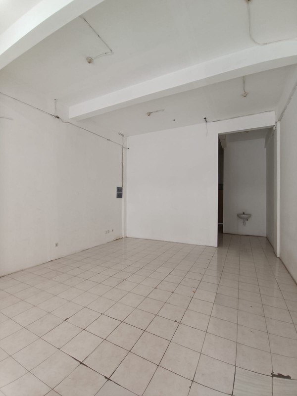 Disewakan ruko gwalk Citraland Surabaya Barat 