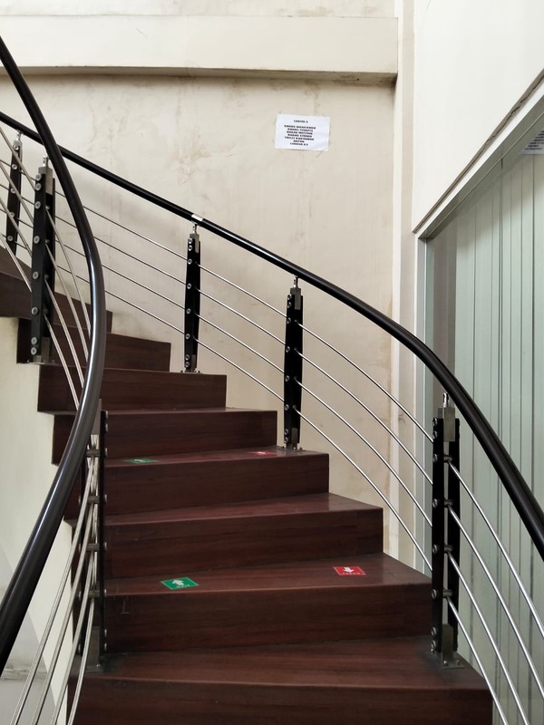 DIJUAL CEPAT RUMAH PONDOK TJANDRA COCOK UNTUK TEMPAT USAHA BEKAS KLINIK KECANTIKAN